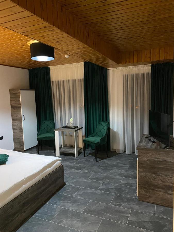 Pensiunea Valea Gepisului * Grosi (Bihor)